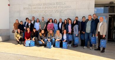 SUSRET PREDSJEDNIKA IZVRŠNOG ODBORA TALIJANSKE UNIJE MARINA CORVE S NASTAVNICIMA TALIJANSKIH ŠKOLA U BUJAMA