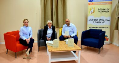 U LIPOVLJANIMA PREDSTAVLJENA KNJIGA „ISTAKNUTE PRIPADNICE NACIONALNIH MANJINA“ U LIPOVLJANIMA PREDSTAVLJENA KNJIGA „ISTAKNUTE PRIPADNICE NACIONALNIH MANJINA“